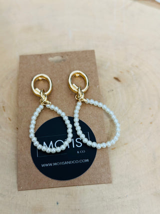 Shores Pearl and Gold Dangle Earrings-Earrings-Carol Su-Motis & Co Boutique, Women's Fashion Boutique in Carthage, Missouri