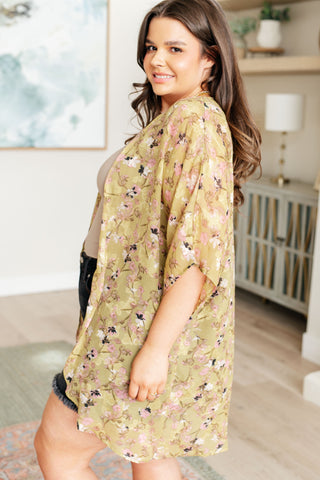 Go Anywhere Floral Kimono-Kimonos-Ave Shops-Motis & Co Boutique, Women's Fashion Boutique in Carthage, Missouri