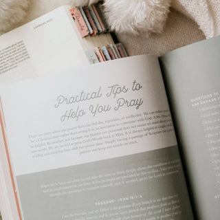 Growing in Grace Spiritual Study-Devotionals-The Daily Grace Co-Motis & Co Boutique, Women's Fashion Boutique in Carthage, Missouri