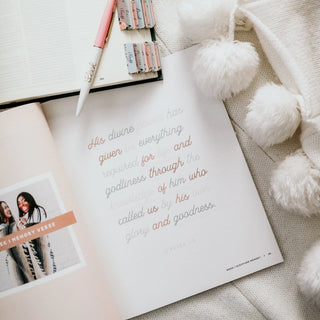 Growing in Grace Spiritual Study-Devotionals-The Daily Grace Co-Motis & Co Boutique, Women's Fashion Boutique in Carthage, Missouri
